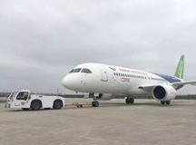 终于等到你!国产大型客机今天首飞成功!——良时人向中国大飞机制造者致敬！