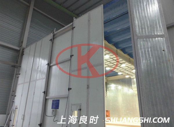 良时智能成功为某公司提供表面防腐系统设备—喷砂烤漆房